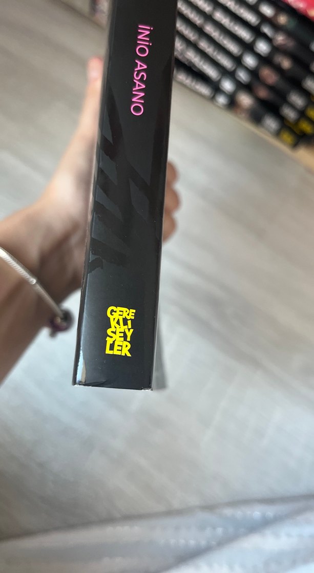 nijigara holograf manga - Görsel 3