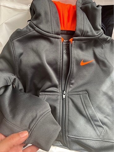 Nike eşofman üstü