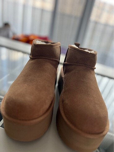 Ugg platform