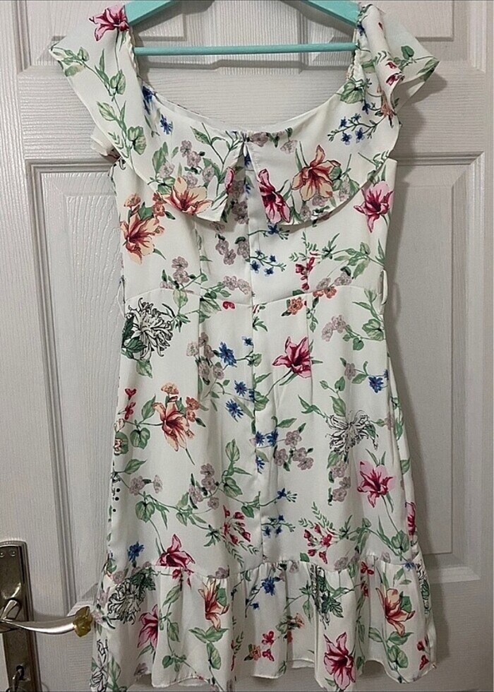 Çiçekli elbise - Görsel 2