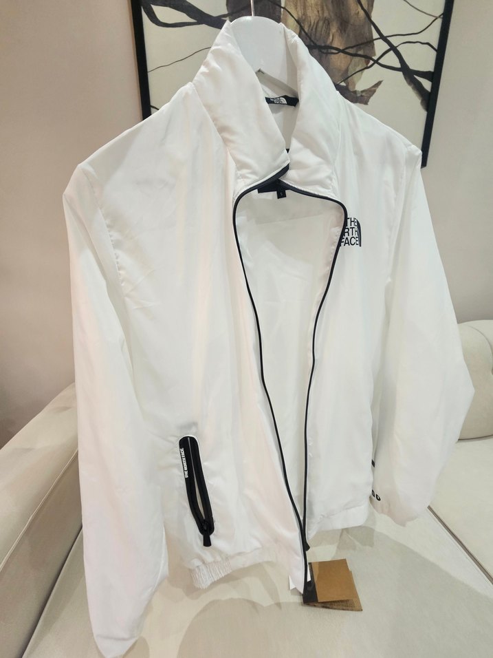 The North Face Beyaz Fermuarlı Erkek Yağmurluk - Görsel 2