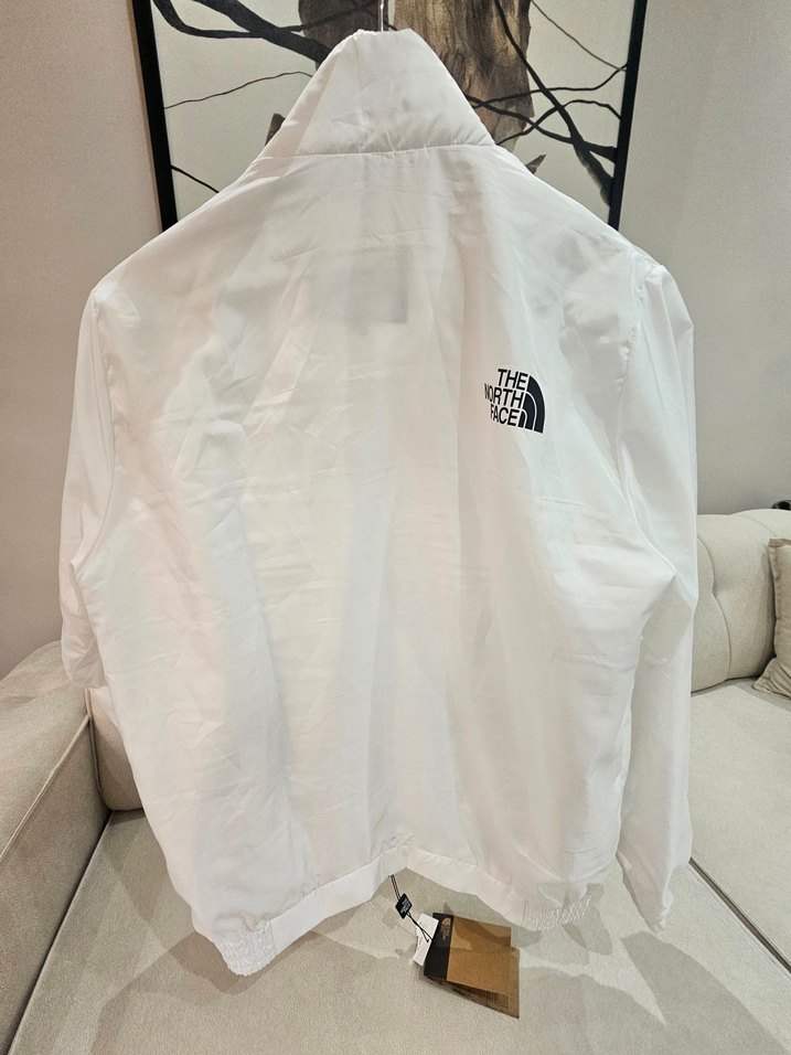 The North Face Beyaz Fermuarlı Erkek Yağmurluk - Görsel 4