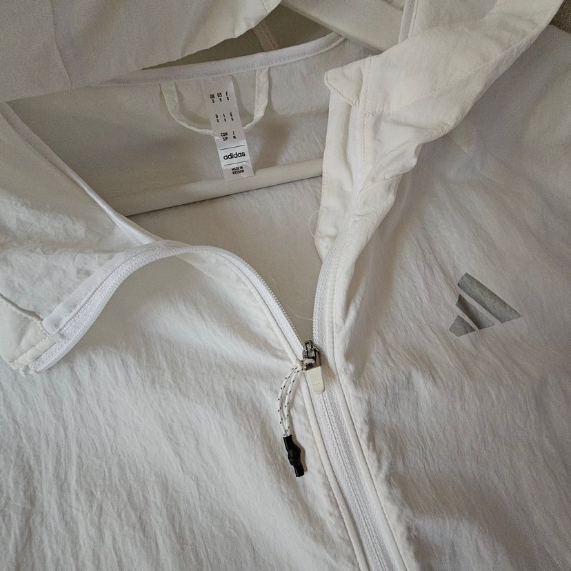 Beyaz Kapüşonlu Erkek rüzgarlık - Görsel 3