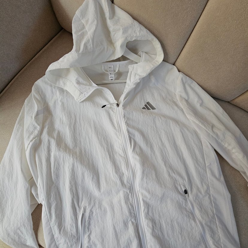 Beyaz Kapüşonlu Erkek rüzgarlık - Görsel 5