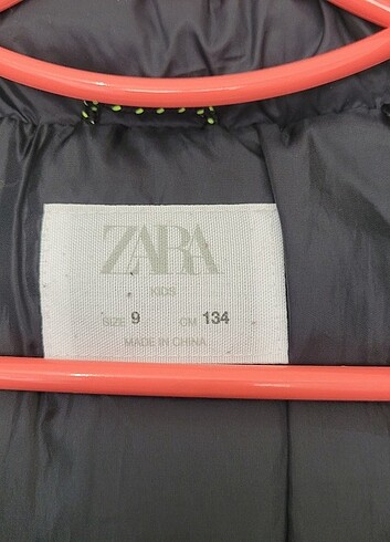 Zara Zara Mont