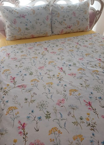  Beden beyaz Renk Pastel Çiçek Desenli Beyaz Nevresim Takımı