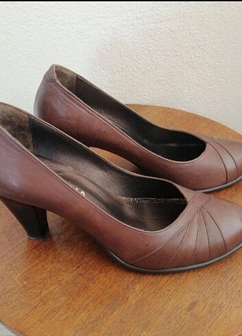 38 Beden Kahverengi kalin topuk kadın ayakkabi