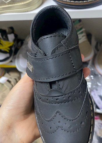 Erkek Çocuk Siyah Cırt Cırtlı Özel Ayakkabı - Görsel 2