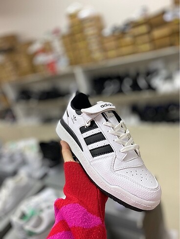 Spor ayakkabı Adidas