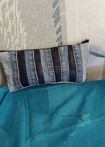 Zara Denim Cizgili Fermuarli Canta