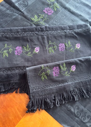 Kaneviçe siyah seccade havlu seti - Görsel 2