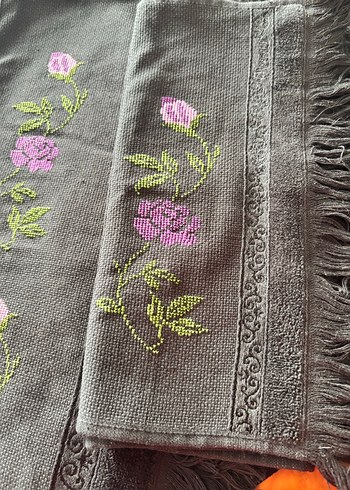 Kaneviçe siyah seccade havlu seti - Görsel 3