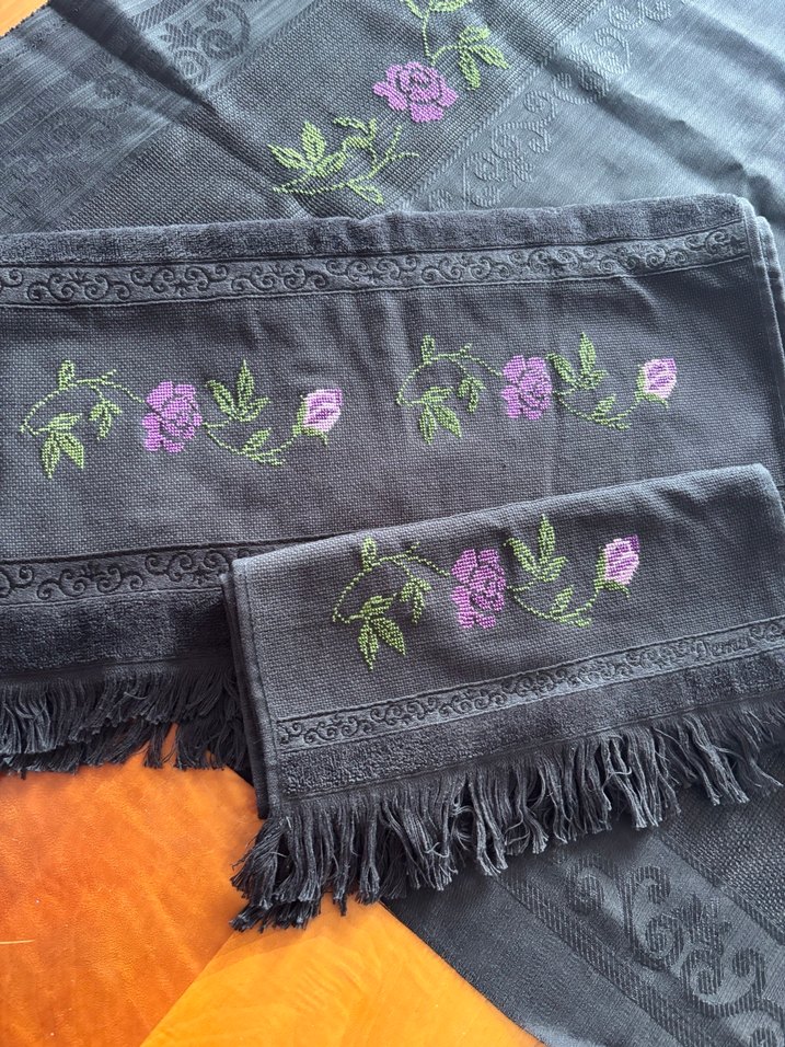 Kaneviçe siyah seccade havlu seti - Görsel 2