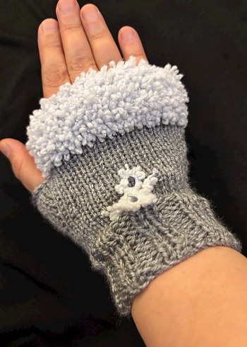 Gri Örgü Kadın Eldiveni - Görsel 2
