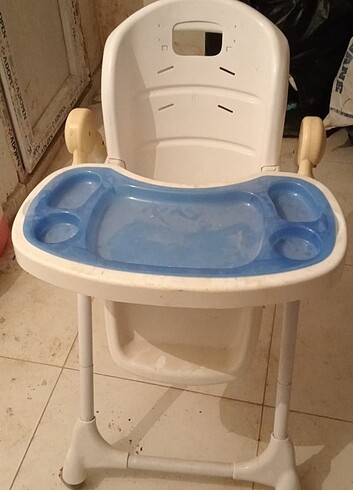 Temiz akıllı bebek mama dandalye
