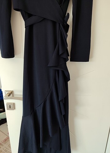 40 Beden siyah Renk Siyah bağlamalı fırfırlı elbise 