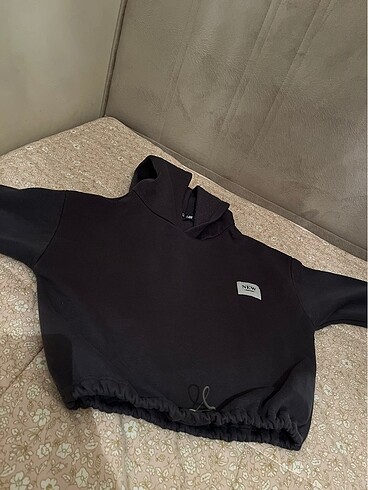 Crop sweat
