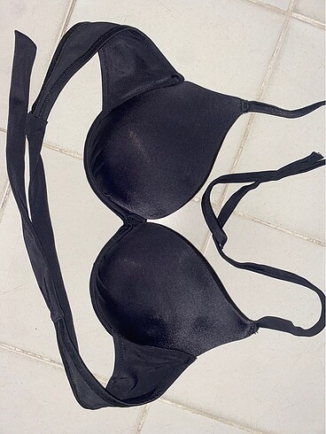 Bikini üstü