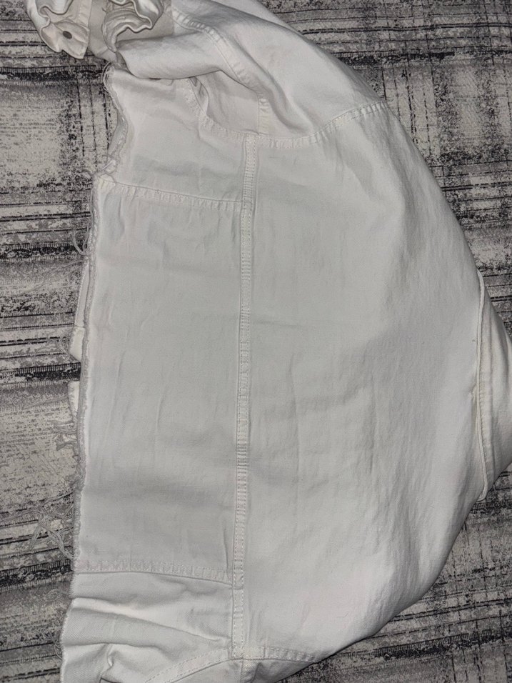 Kadın Beyaz Kısa Kot Ceket - Görsel 3