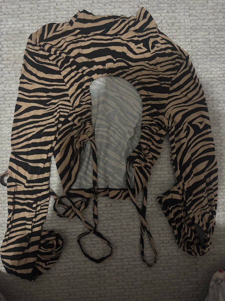 Zebra Desenli Balıkçı Yaka Kadın Bluz - Görsel 2