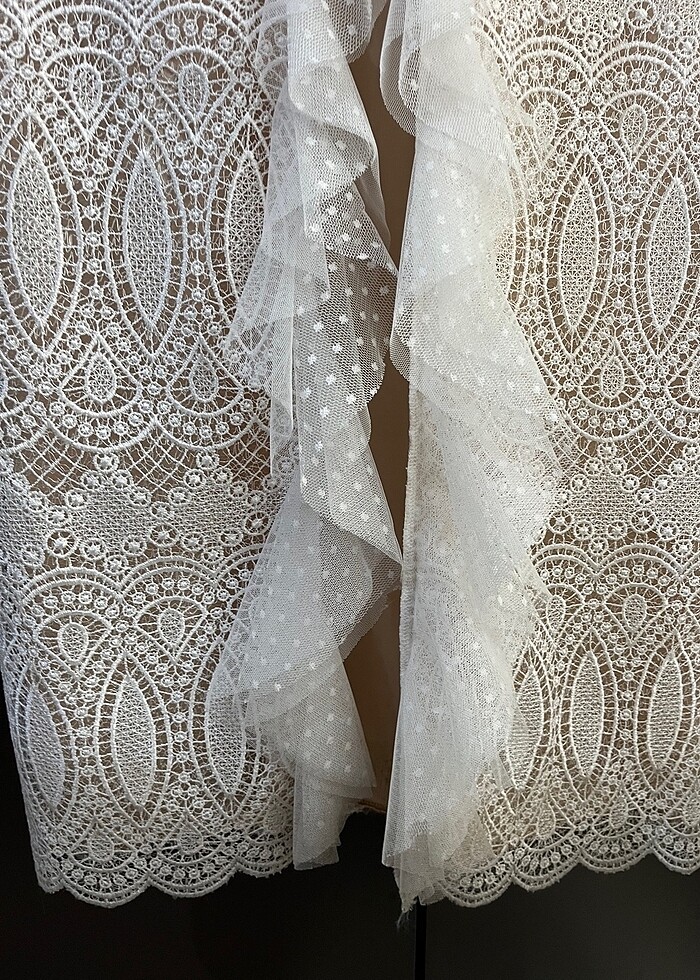 Dantelli nişan elbisesi - Görsel 3