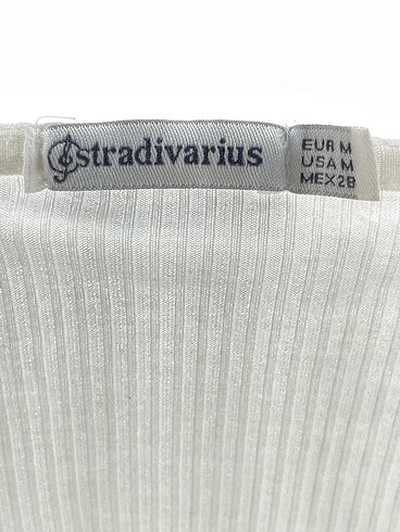m Beden beyaz Renk Stradivarius Bluz %70 İndirimli.