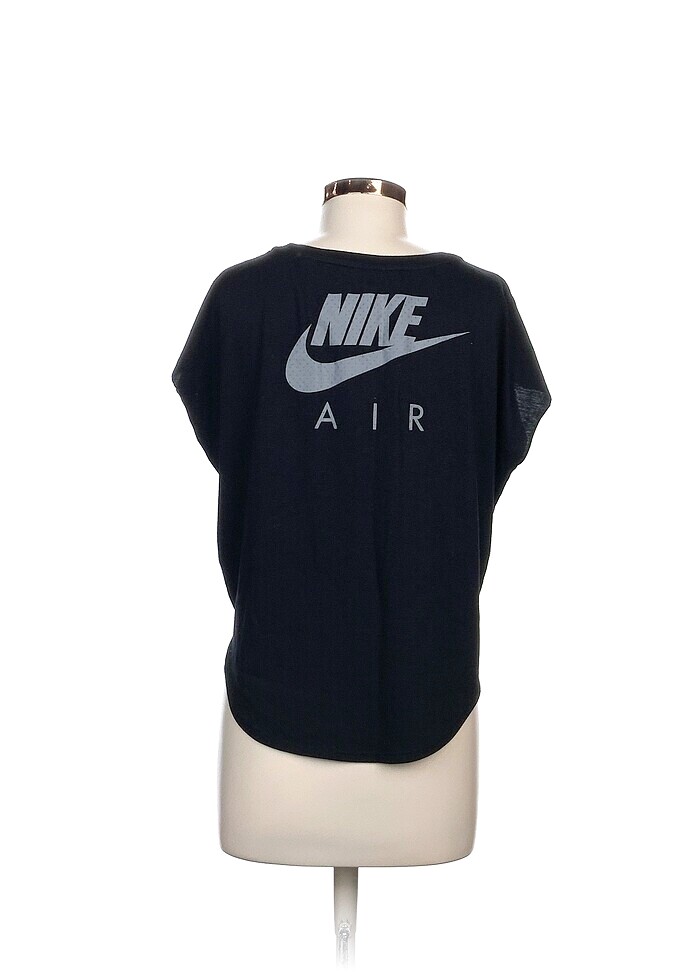 Nike T-shirt %70 İndirimli. - Görsel 3