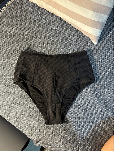 H&M bikini alt