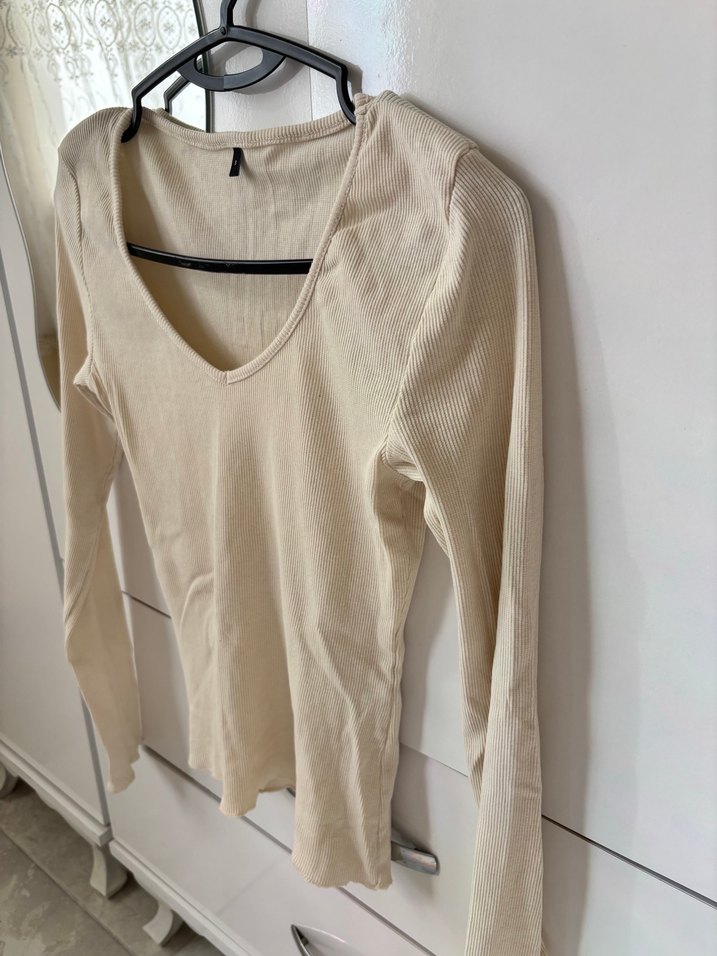 Krem Rengi Bluz - Görsel 3