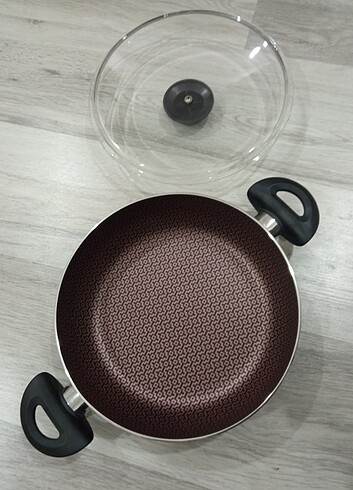 #tencere 26 cm harika kalitede ürün tek kaldı alan kazanır 