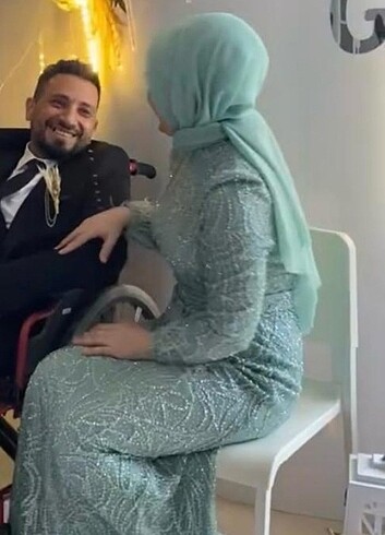 Abiye Su yeşili abiye 2 kere giyildi