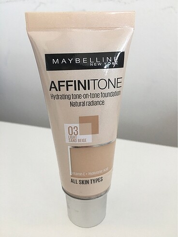 Maybelline New York Fondöten Affinitone 03