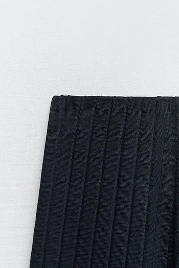 l Beden Zara Yumuşak Pilili Pantolon