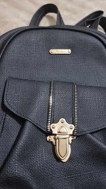 Sırt çantası - Görsel 2