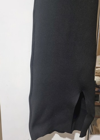 Zincir Detaylı Siyah Elbise - Görsel 2