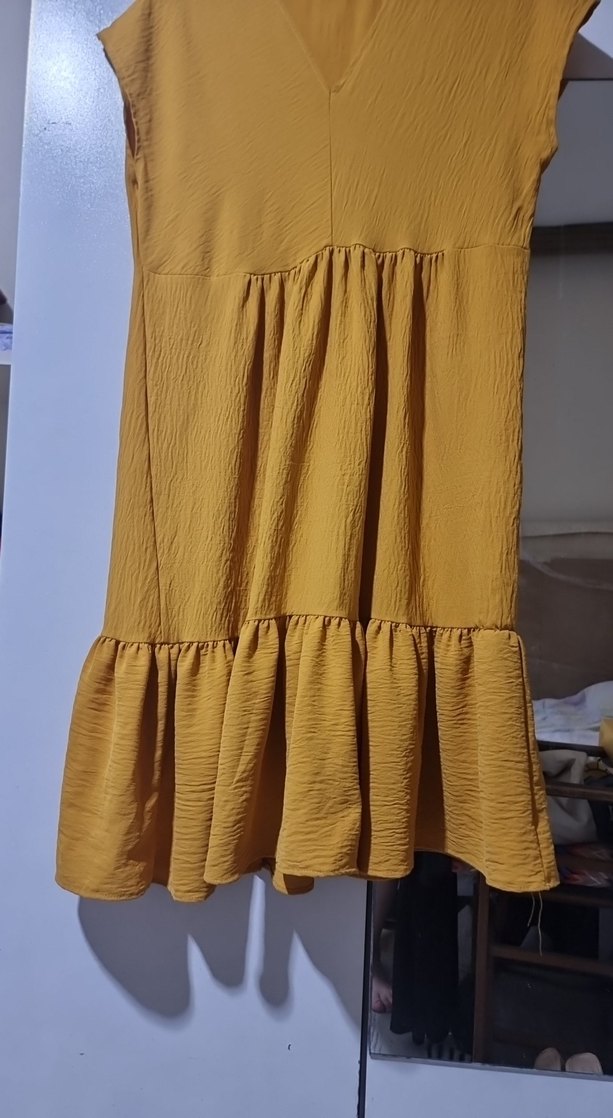 Sarı Elbise - Görsel 3