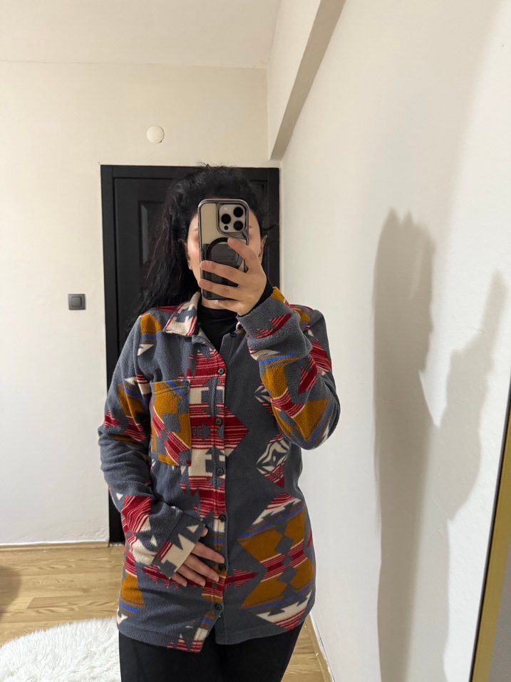 Gri Desenli Bağcıklı Uzun Kollu Kadın Gömlek - Görsel 2