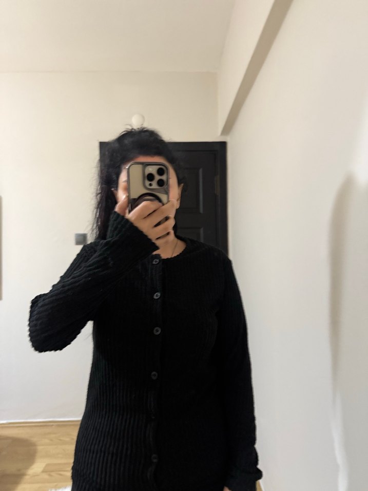 Düğmeli Siyah Uzun Kollu Triko Kazak - Görsel 3