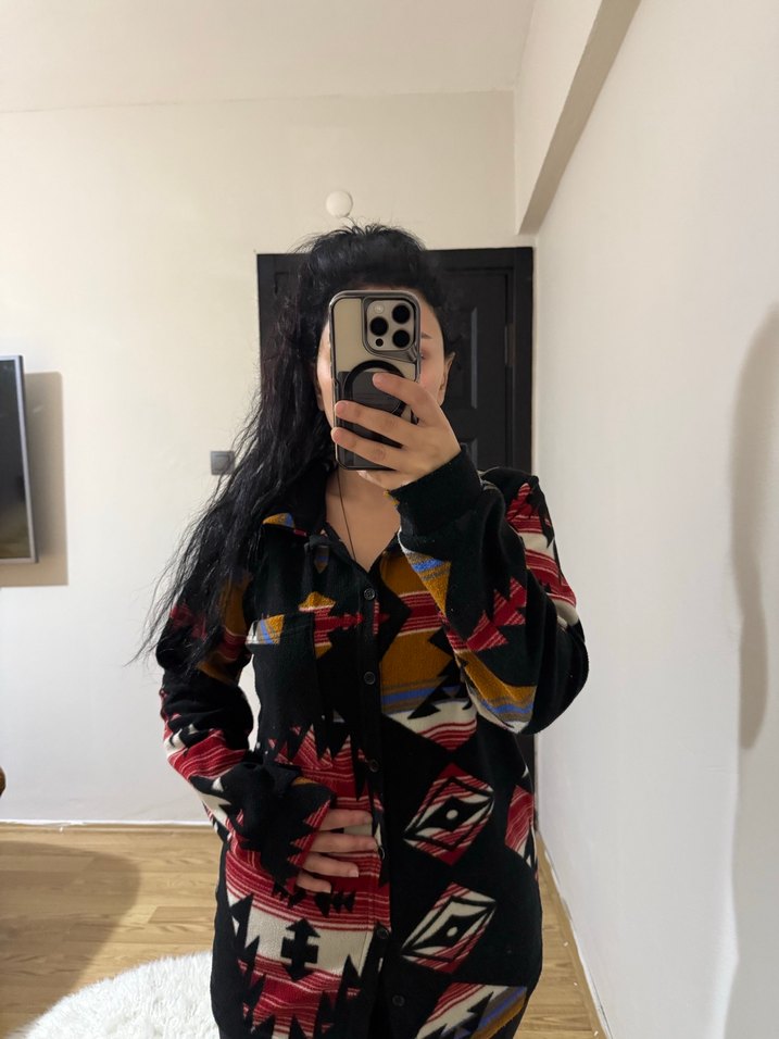 Bohem Tarzı Uzun Kollu Düğmeli Gömlek - Görsel 2