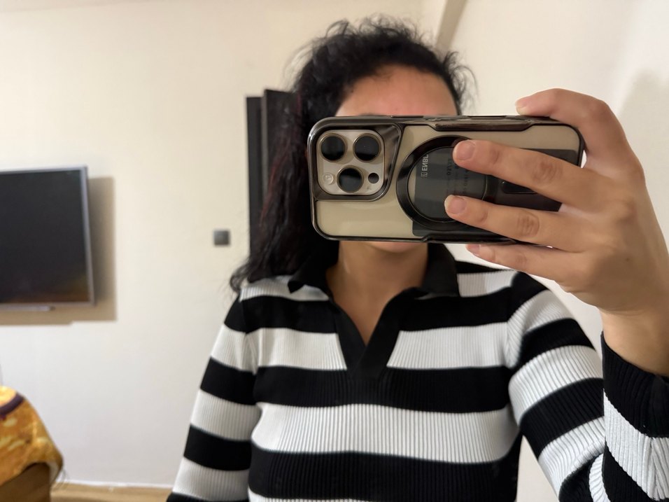 V Yaka Siyah Beyaz Zebra Desenli Triko Kazak - Görsel 3