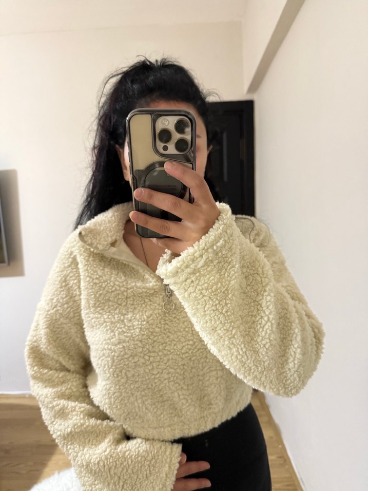 Kadın Bej Pofuduk Yüksek Yaka Sweatshirt - Görsel 3