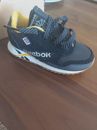 Reebok Orijinal & yeni reebok çocuk ayakkabısı