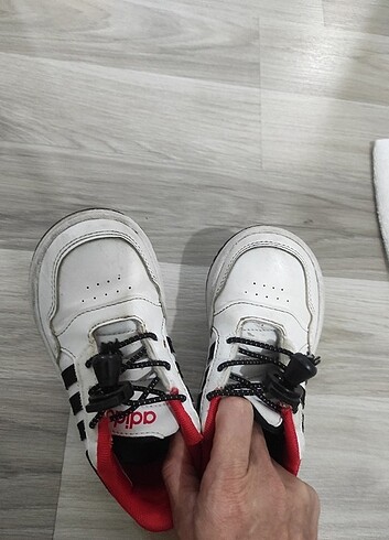 25 Beden Adidas ayakkabı 
