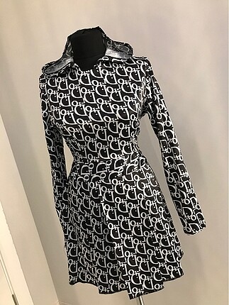 Dior kumaşında saten elbise
