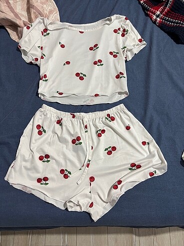 Kadin pijama takimi