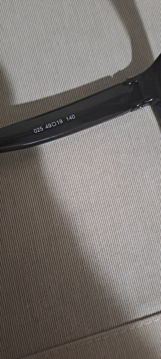 Şeffaf Siyah Kadın Gözlüğü - Görsel 4