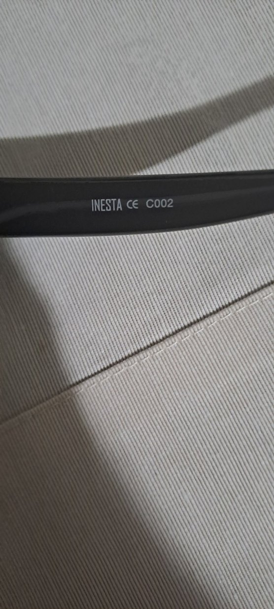 Şeffaf Siyah Kadın Gözlüğü - Görsel 3