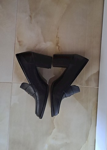 38 Beden siyah Renk Klasik Siyah Tokalı Kadın Ayakkabı