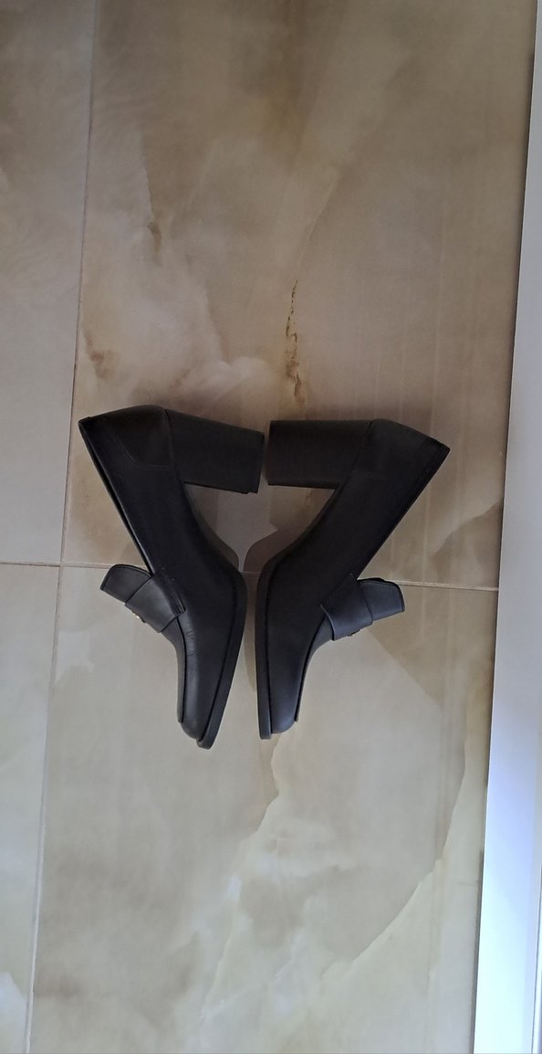 Klasik Siyah Tokalı Kadın Ayakkabı - Görsel 4