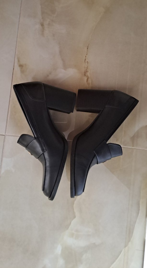 Klasik Siyah Tokalı Kadın Ayakkabı - Görsel 3